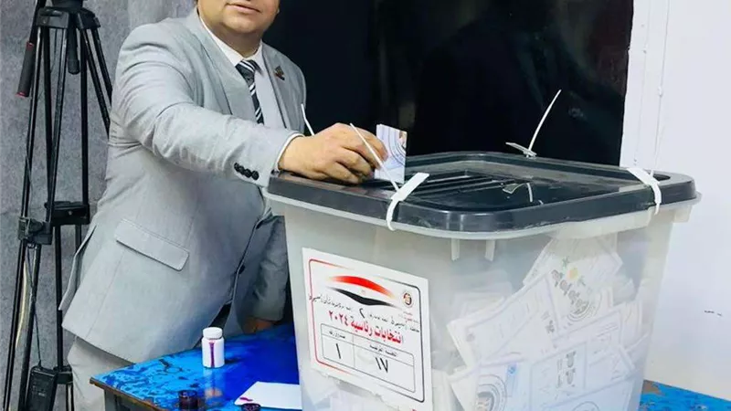 أعضاء التنسيقية يواصلون الإدلاء بأصواتهم في الانتخابات الرئاسية