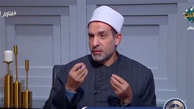 هل يجوز السفر لأداء العمرة دون محرم؟.. أمين الفتوى يجيب