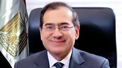 «البترول» تتابع الموقف التنفيذي لمبادرة التوسع فى تحويل السيارات