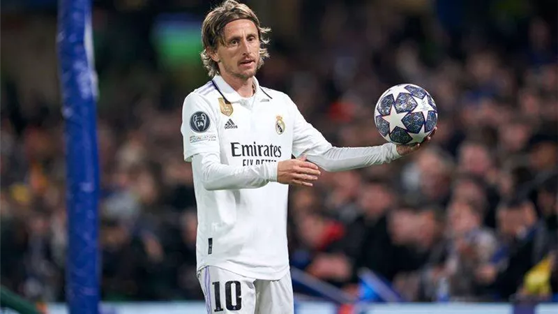 بفضل رونالدو.. مودريتش ينتقل إلى النصر السعودي