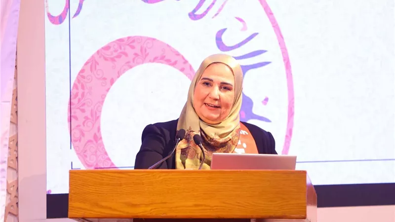 «القباج» تترأس احتفالية الهلال الأحمر المصرى باليوم العالمي
