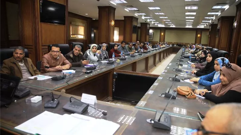 نائب محافظ سوهاج يفتتح برنامج الدورة التدريبية 