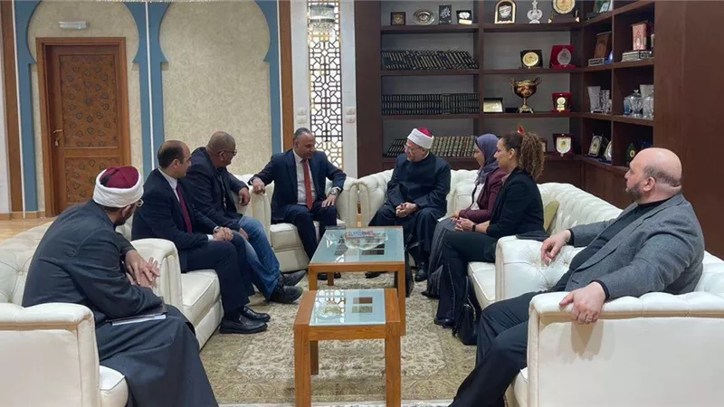 مفتي الجمهورية يستقبل رئيس أكاديمية البحث العلمي ويبحثان أوجه التعاون