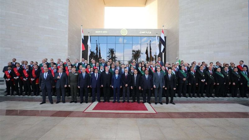 وزير العدل يكرم القضاة