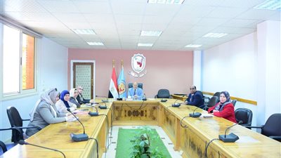 لتحفيز الباحثين على التميز والإبداع في مجال الرعاية الصحية.. مركز الأبحاث المركزي بكلية الطب بجامعة سوهاج يعقد اجتماعه الاول