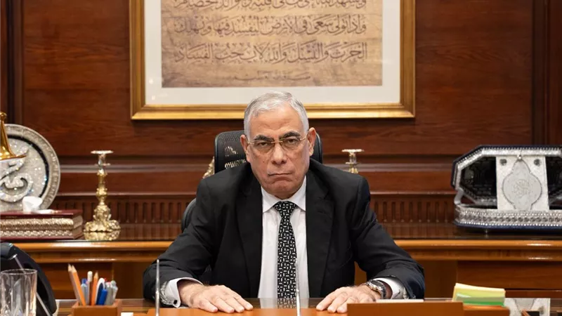 شدد على سير العدالة.. النائب العام يلتقي أعضاء النيابة