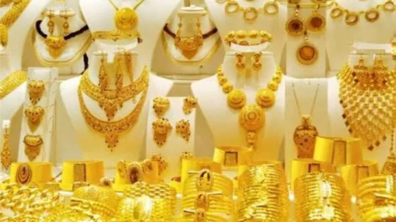قبل العام الجديد 2024.. انخفاض في أسعار الذهب