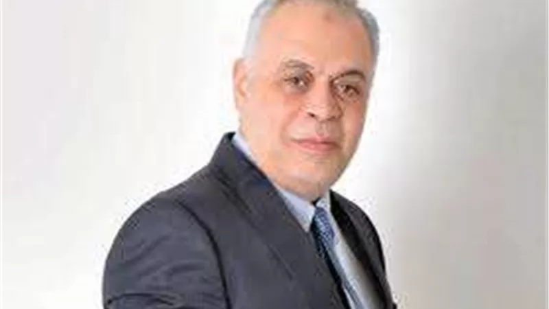 أشرف زكي: «المتحدة» أعادت ترتيب الملف الفني المصري بشكل ممتاز «فيديو»