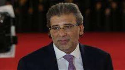 خالد يوسف: قدرت أخرّج كل طاقة أحمد العوضي في الإسكندراني