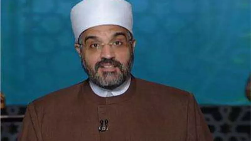 عمرو الورداني يكشف حكم استخدام التطبيقات الإلكترونية فى الزواج