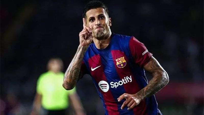 إصابة قوية لـ كانسيلو في مباراة برشلونة ضد لاس بالماس