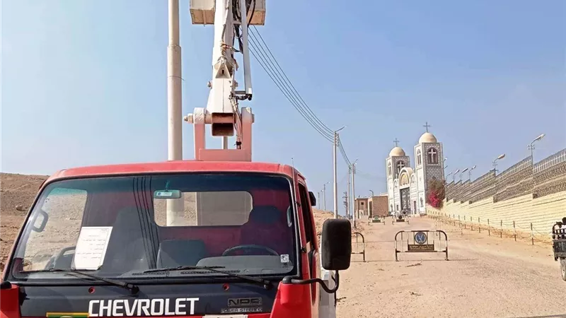 تعرف على استعدادات محافظ سوهاج لاستقبال عيد الميلاد المجيد