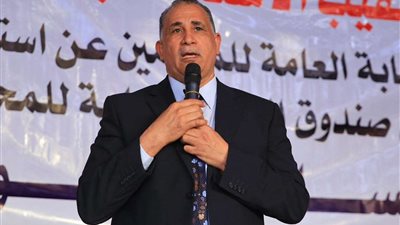 بالصور| نقيب المحامين يعقد لقاءً مفتوحًا مع محامي قنا.. ويعرض ثمار ميكنة الخدمات النقابية