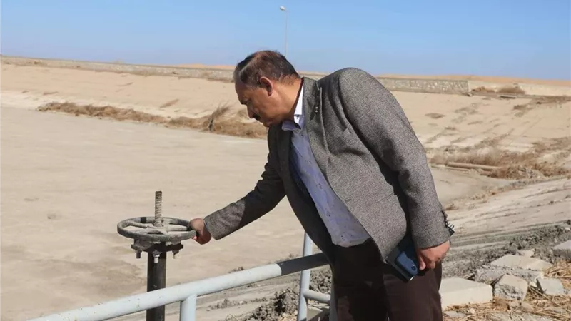 رئيس شركة مياه الشرب بأسيوط يتفقد محطة معالجة القوصية