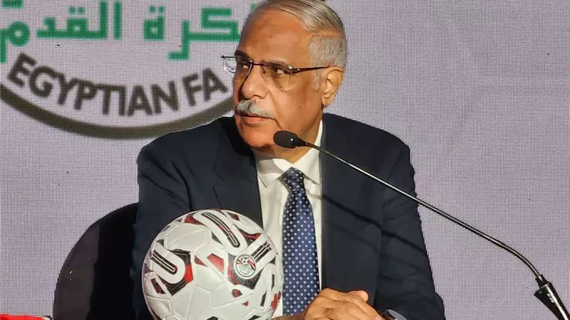 بسبب عدم اكتمال النصاب القانوني.. الجمعية العمومية تفوض اتحاد الكرة لاتخاذ القرارات