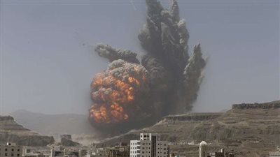 مبعوث الأمم المتحدة باليمن يعرب عن قلقه جراء التطورات الأخيرة بالبحر الأحمر