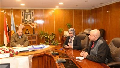 محافظ أسيوط يتابع جهود المتغيرات المكانية في رصد التعديات على الأراضي الزراعية
