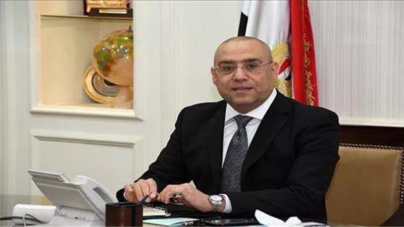 وزير الإسكان يكشف تفاصيل المرحلة الأولى من أبراج العاصمة الإدارية