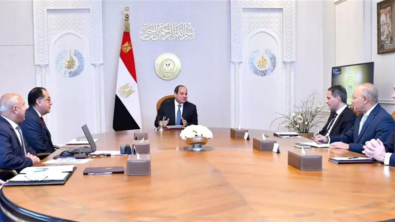 الرئيس السيسي يثني على العلاقات المصرية الفرنسية بمختلف الأصعدة