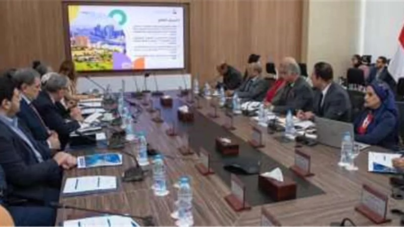 الحكومة تطلق أولى جلسات الحوار الوطني 2024-2030