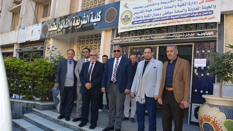 نائب رئيس جامعة الأزهر يشيد بانضباط لجان امتحانات الفصل الدراسي الأول