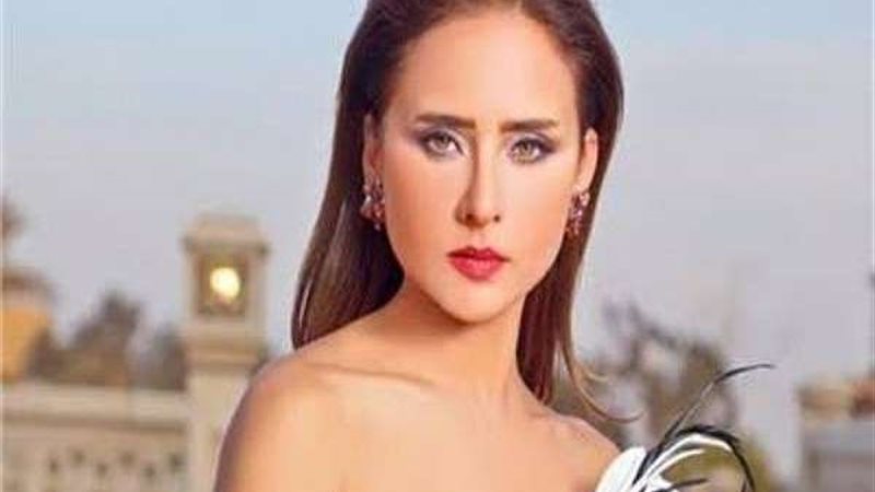 نيللى كريم