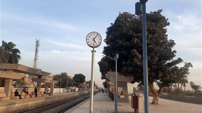 وزير النقل يعلن دخول برج إشارات أبوتشت والمنطقة الأتوماتيكية بين برج إشارات أبوتشت وبرج إشارات أبوشوشة