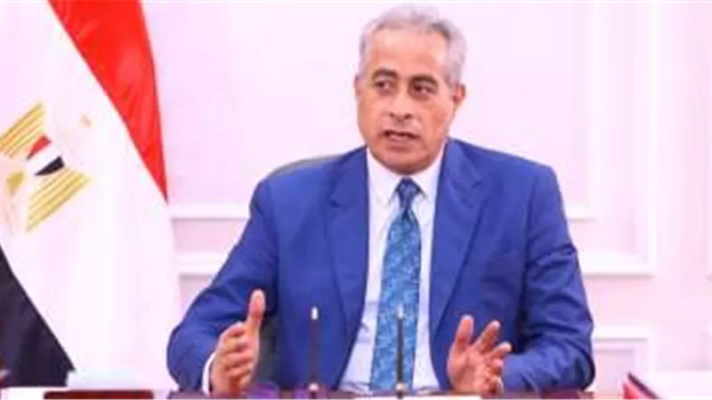 مدفوعة الأجر.. وزير العمل يكشف موعد إجازة عيد الشرطة