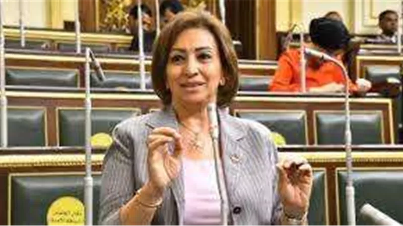 سؤال برلماني بشأن عدم وضوح استراتيجيات التوسع في إنتاج الطاقة المتجددة والنظيفة