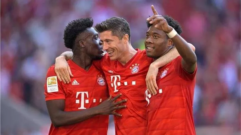 بايرن ميونيخ يعطل صفقة ألونسو ديفيز علي ريال مدريد