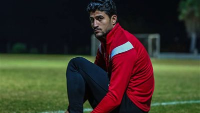 علي لطفي يلمح بعودته للأهلي «صورة»