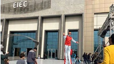 عروض السيرك القومي تشهد إقبالًا كثيفًا في معرض القاهرة الدولي للكتاب