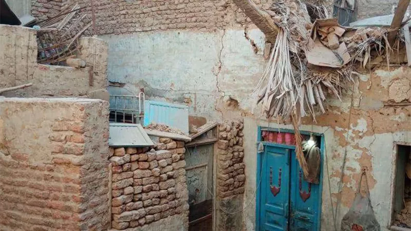 إنهيار منزل مكون من ثلاثة طوابق في سوهاج