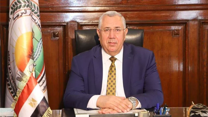 وزير الزراعة: انخفاض نصيب الفرد من المياه يضعنا في مصاف الدول التي تعاني من الفقر المائي