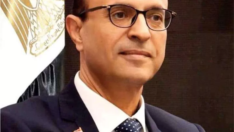 رئيس جامعة أسيوط يشيد بقرارات الرئيس السيسي بشأن الحماية الاجتماعية