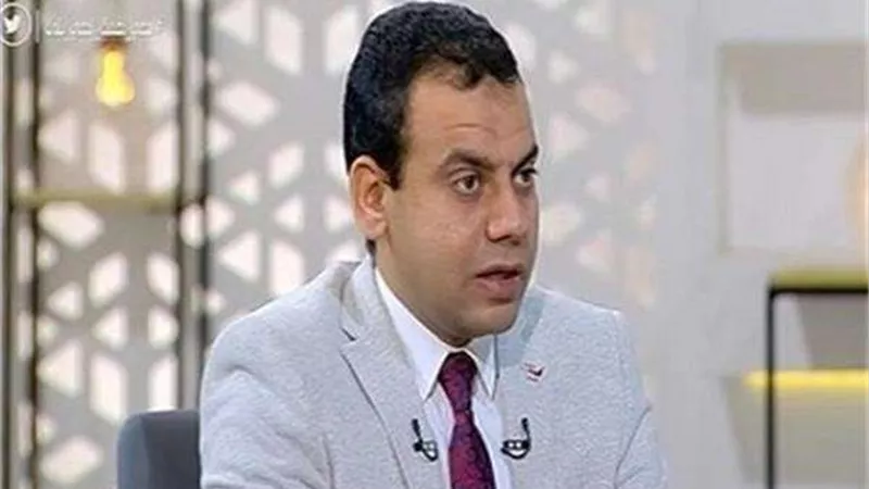 خبير عن انخفاض سعر الدولار: الأخبار الإيجابية ضربت السوق السوداء في مقتل