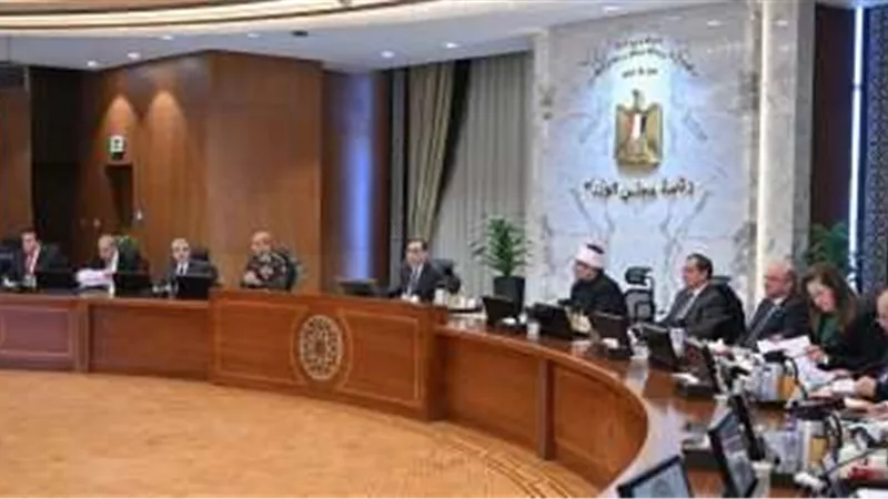 مجلس الوزراء يعتمد 15 قرارًا خلال الاجتماع الأسبوعي.. تعرف عليها