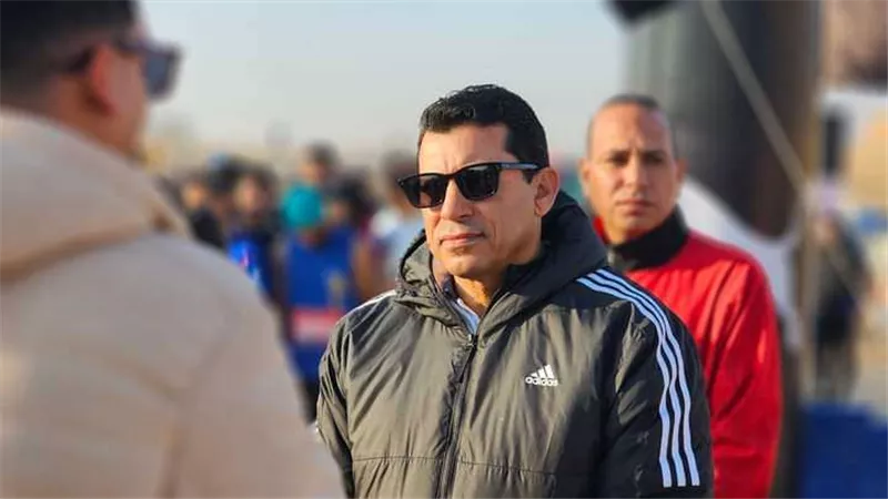 دعما للسياحة.. وزارة الرياضة تقيم ماراثون عند هرم سقارة