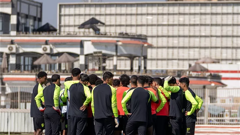 تفاصيل جلسة خاصة لـ جوميز مع لاعبي الزمالك
