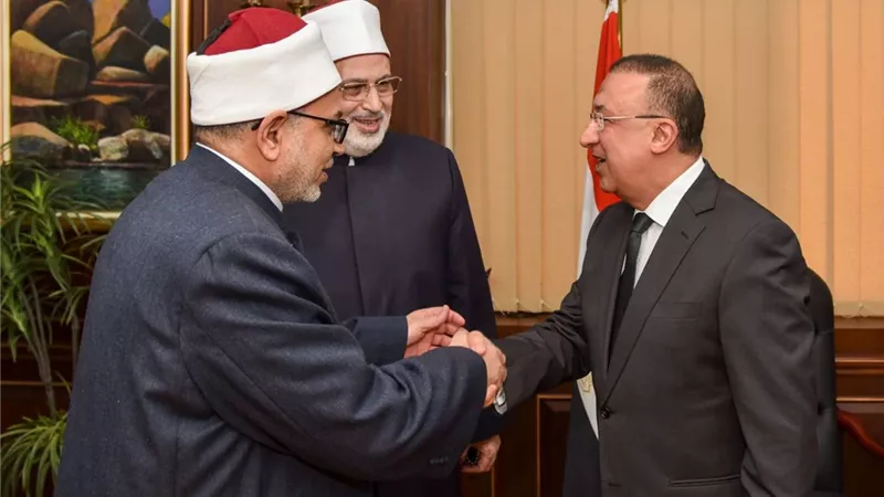 محافظ الإسكندرية يستقبل وفد الأزهر لتنفيذ منتدى «أنت أقوى من المخدرات»