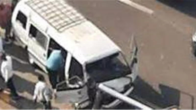 مصرع وإصابة 10 أشخاص في حادث تصادم بالشرقية
