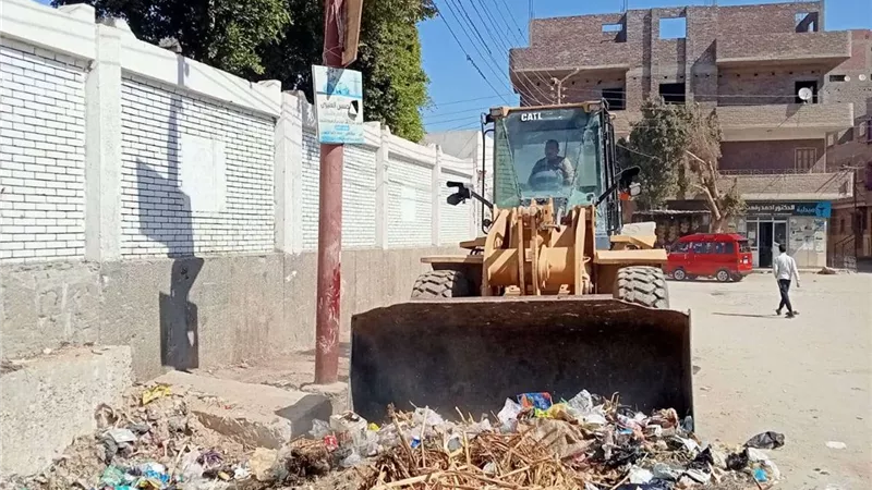 حملات مكثفة للنظافة ورفع 480 طن مخلفات وقمامة بأسيوط