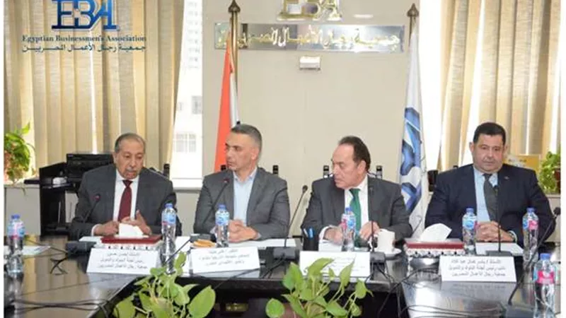 رجال الأعمال: التمويل الثنائي البديل الأسرع والحل المؤقت لمواجهة أزمة الدولار والتضخم