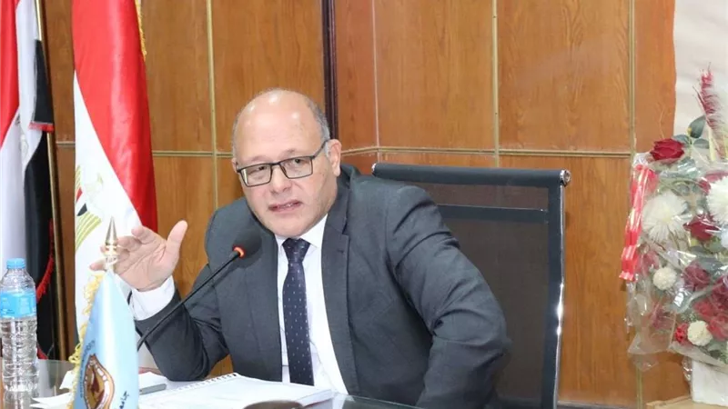 بالاسماء.. رئيس جامعة سوهاج يصدق على تكليف 39 معيدًا بالدفعات الجديدة