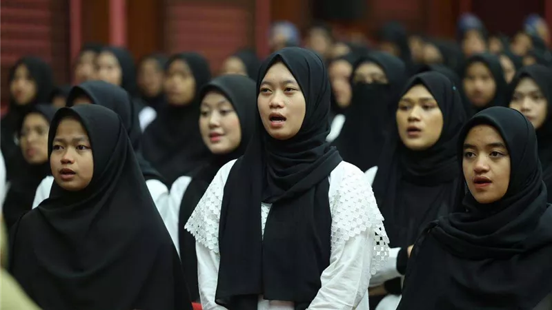 نهلة الصعيدي: الإمام الأكبر يولي اهتمامًا بالطلاب الوافدين كونهم ينشرون رسالة الأزهر في بلاده