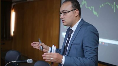 خبير اقتصادي: مشروع رأس الحكمة يساهم في القضاء على أزمة الدولار