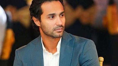 كريم فهمي: أزمة منتصف العمر قدمت حدوتة بدون ماتخدش حياء البيوت