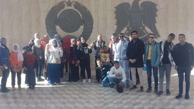 جامعة سوهاج تنظم رحلة توعوية لطلاب مركز نور البصيرة للتعريف بالمعالم السياحية في أسوان