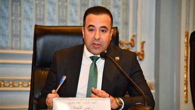 رئيس«اتصالات النواب» : المصرية للاتصالات نفذت رؤية القيادة السياسية في الوصول بخدمات الاتصالات للمستويات العالمية
