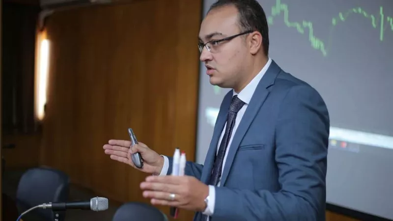 خبير اقتصادي: مشروع رأس الحكمة يساهم في القضاء على أزمة الدولار
